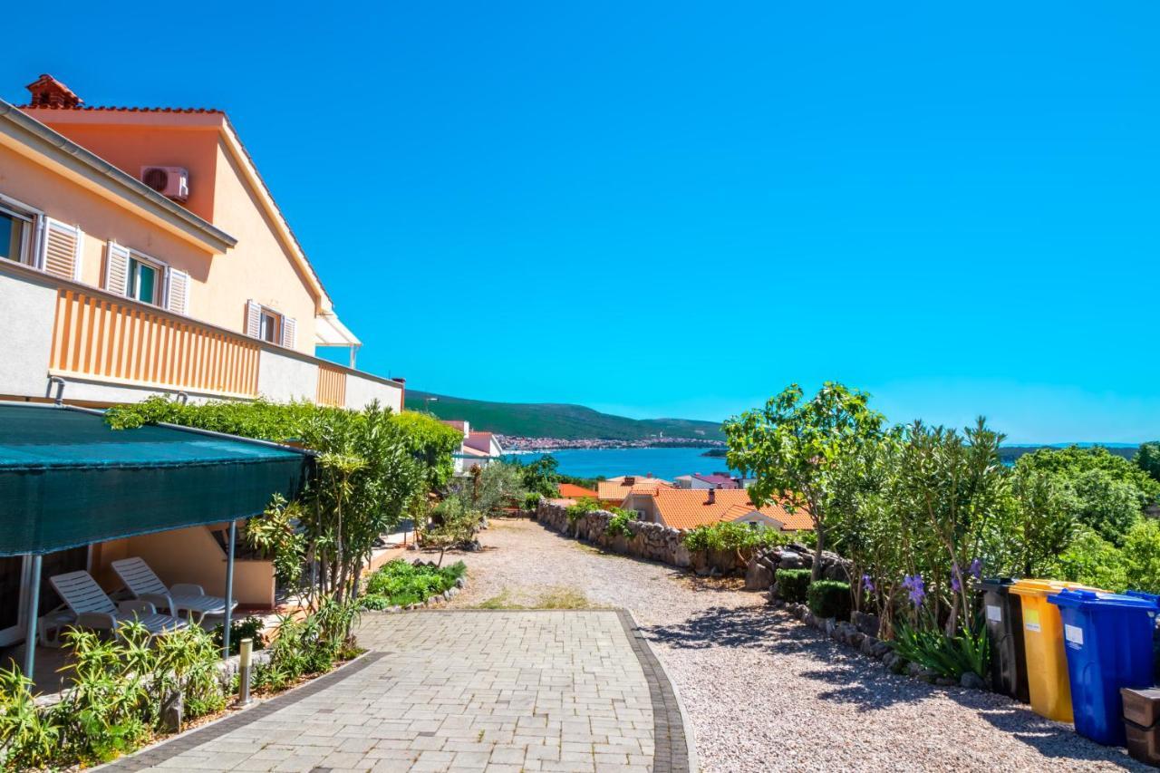 Apartments Sandra Корнич Екстер'єр фото